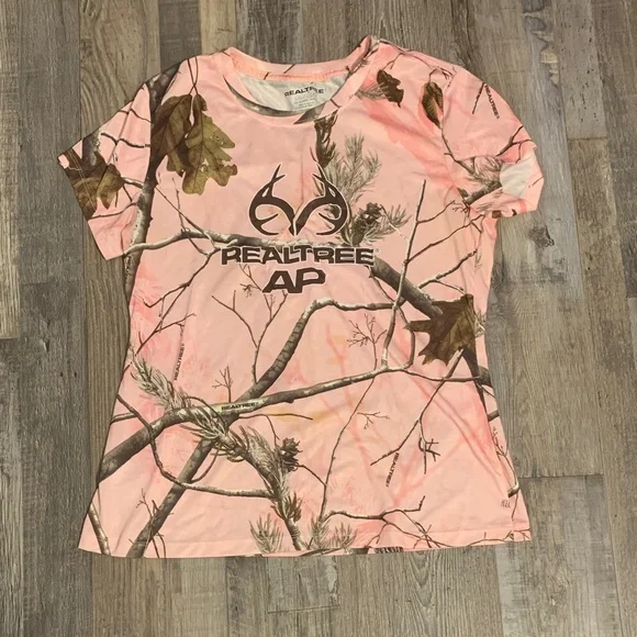 5/$25 Real Tree drifit shirt NWOT - Picture 1 of 2